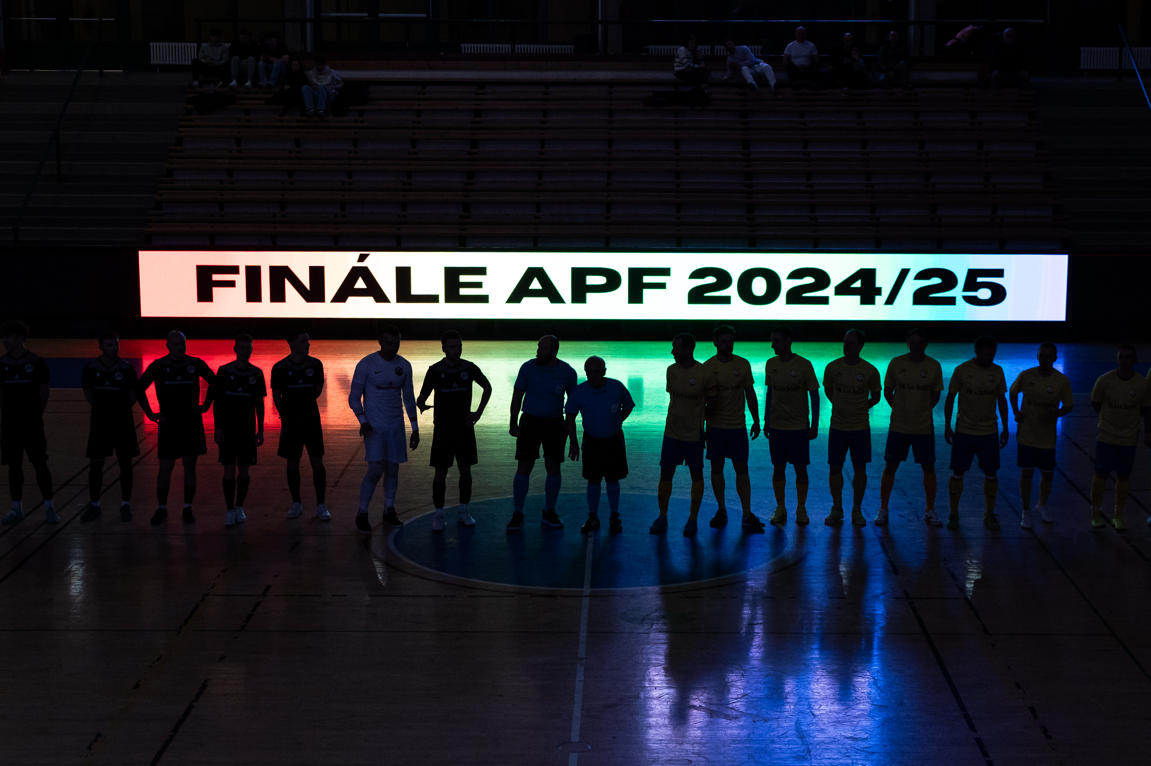 Jaká byla finále Poháru APF a Krajského přeboru 2024/2025? Přečtěte si rozhovory s kapitány